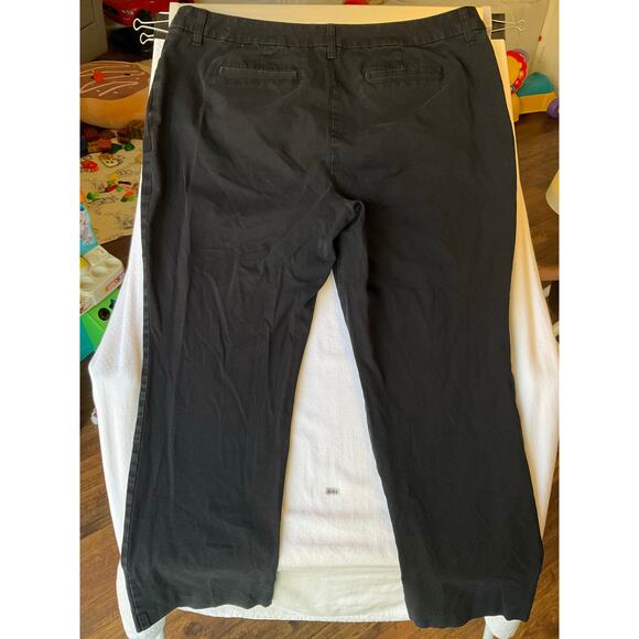 St. John's Bay Women Khaki Pants size 22W Black Straight Leg Mid Rise - Picture 11 of 11